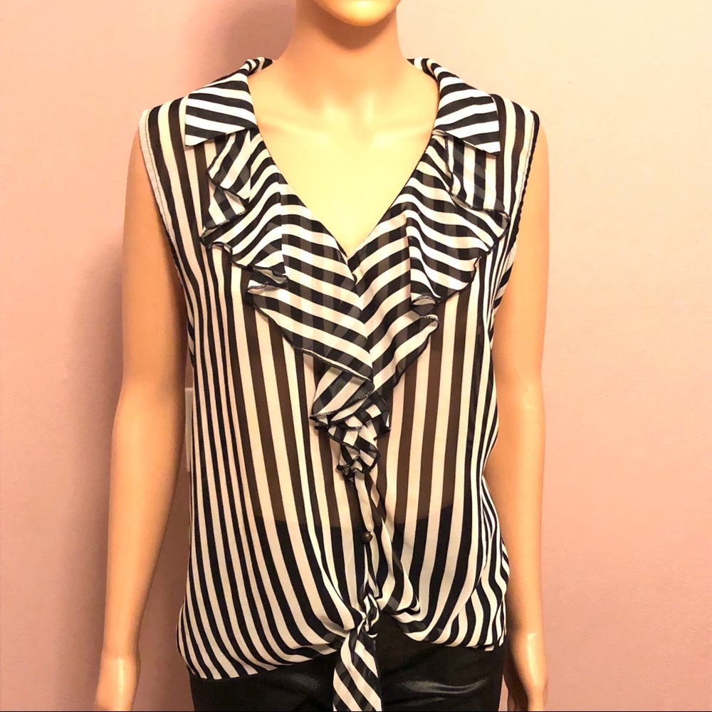 Rue 21 stunning shirt size extra large
